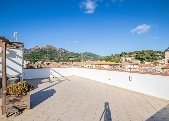 La Terrazza Sul Mare * 阿祖罗港