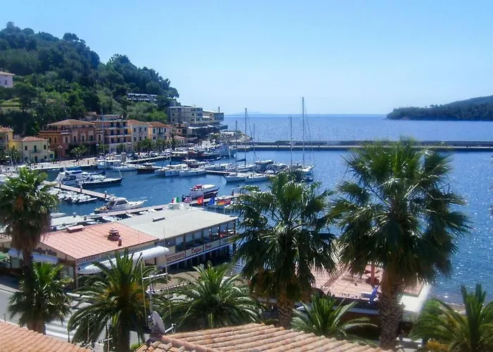 公寓 La Terrazza Sul Mare 阿祖罗港