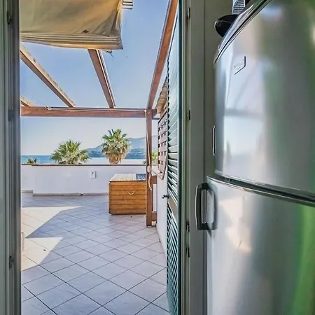 La Terrazza Sul Mare 公寓 *