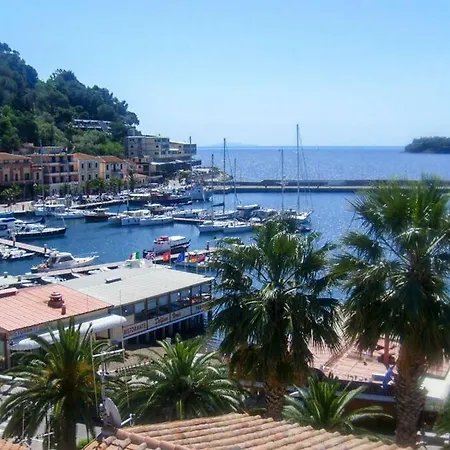 公寓 La Terrazza Sul Mare 阿祖罗港